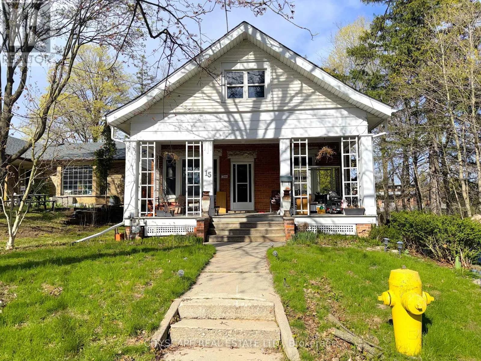 15 HUMBERSTONE AVENUE — photo 1 of 45