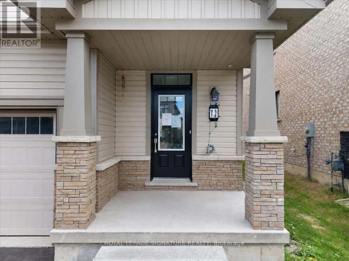 11 AMOS AVENUE — photo 2 of 38