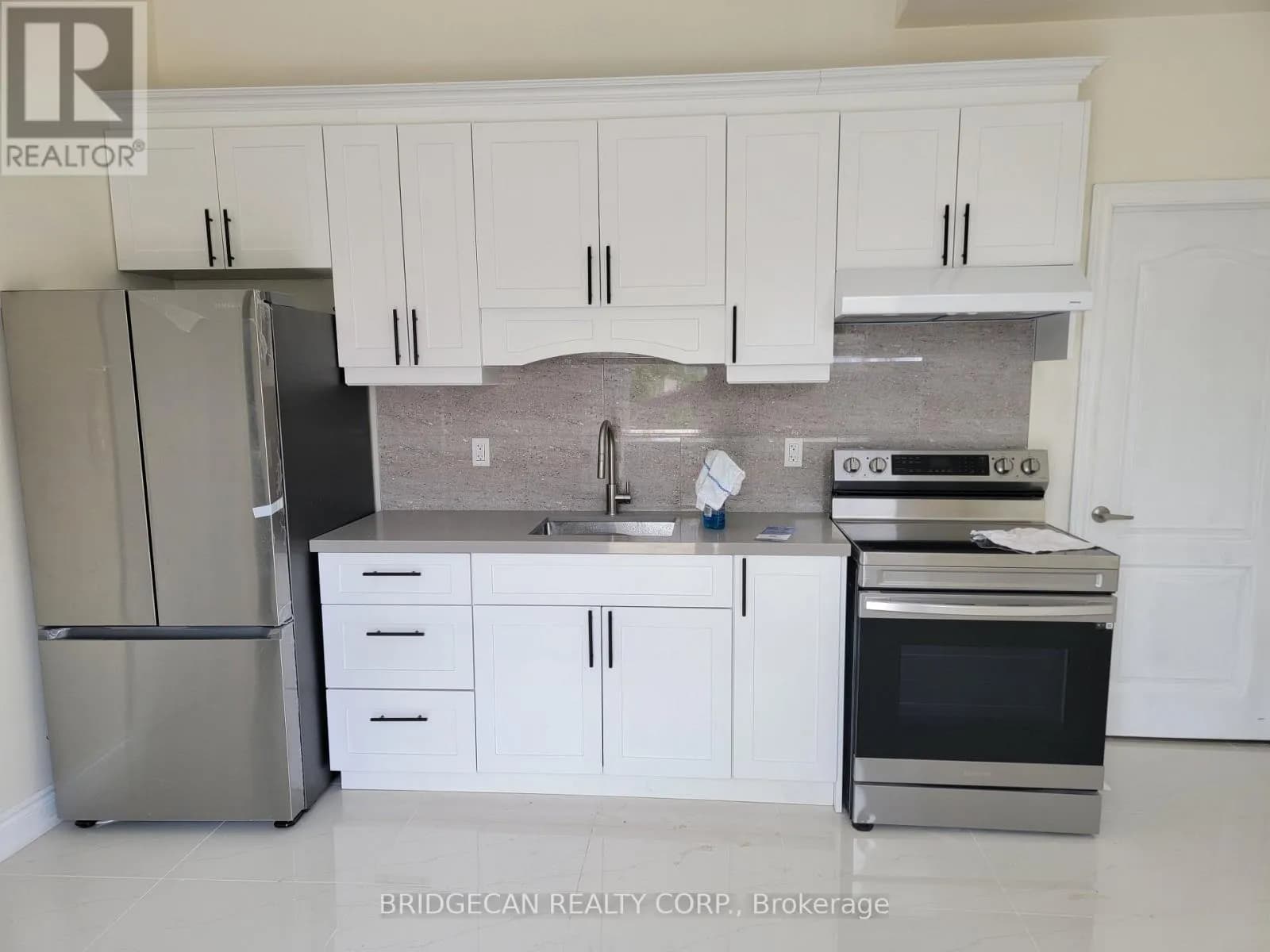 103 PEEL STREET — photo 5 of 11