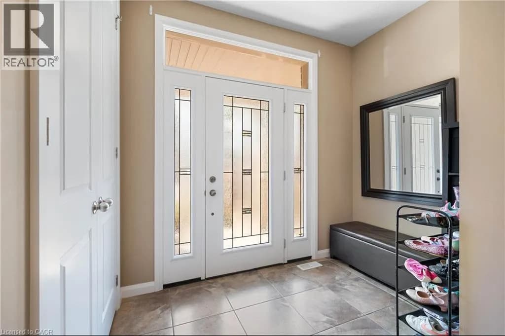 299 MOORLANDS Crescent — photo 4 of 50