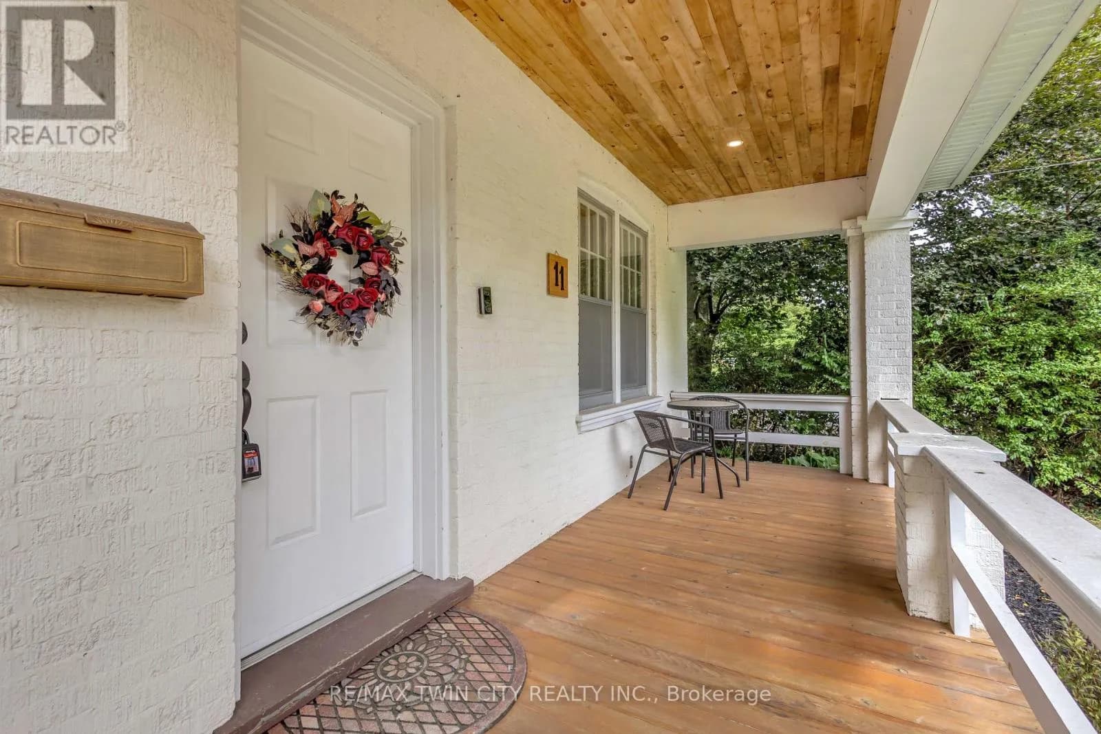 11 TUTELA HEIGHTS ROAD — photo 4 of 44