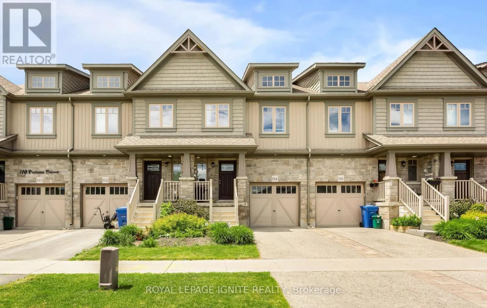 114 PARKINSON CRESCENT — photo 1 of 38