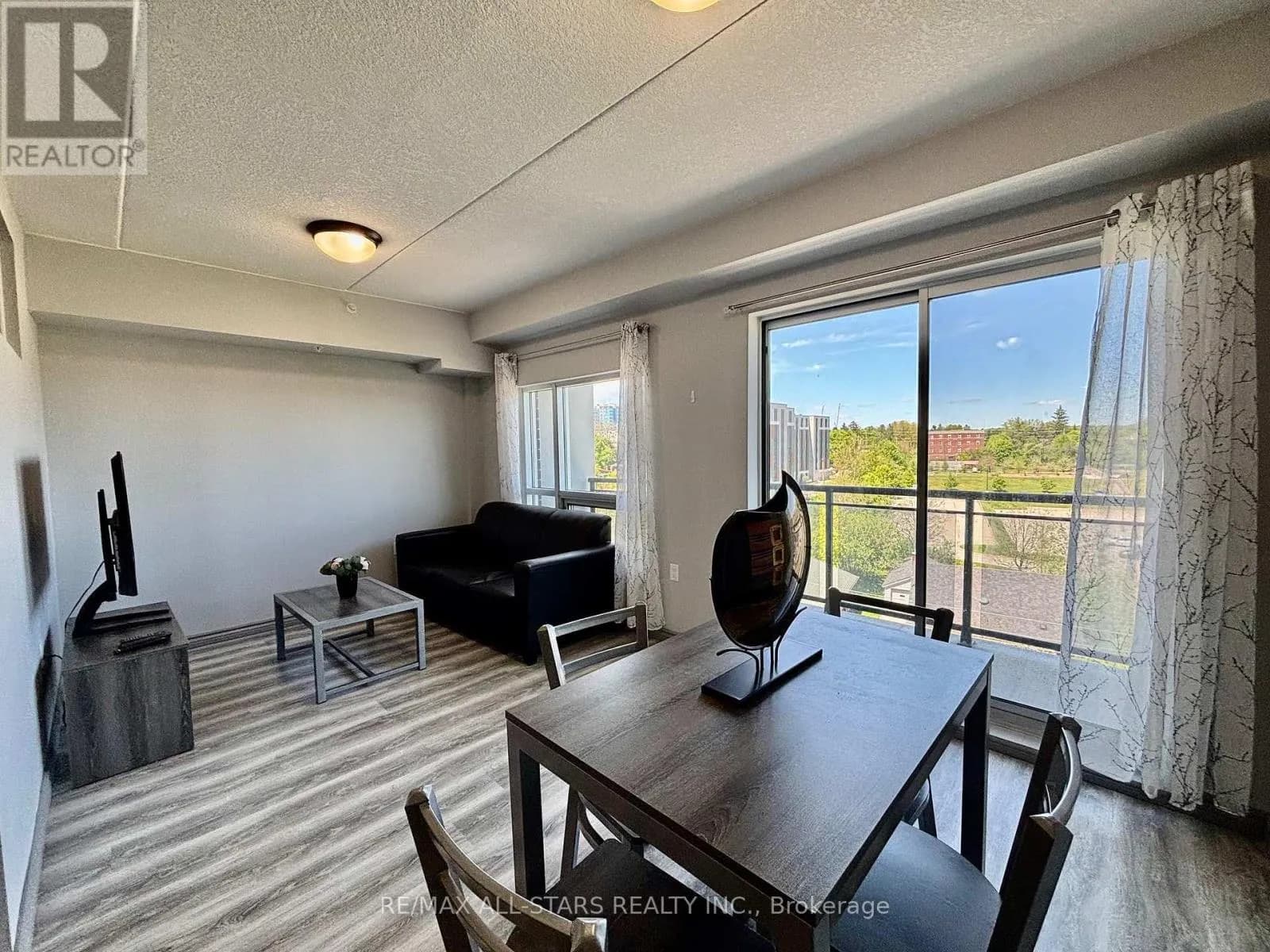 507 - 275 LARCH STREET — photo 1 of 14
