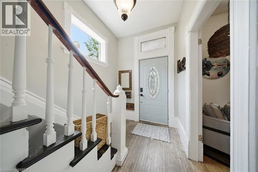 62 EAST Avenue — photo 4 of 39