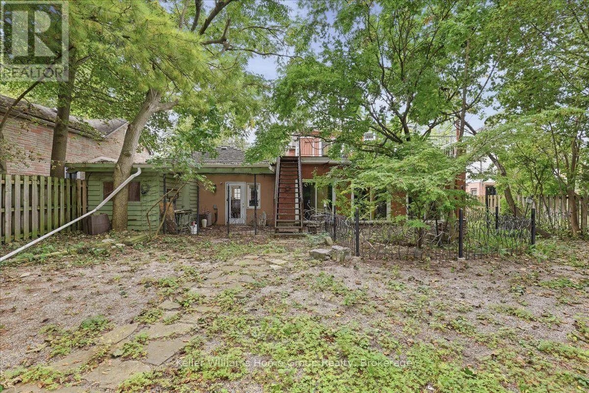 401 LAUREL STREET — photo 4 of 32