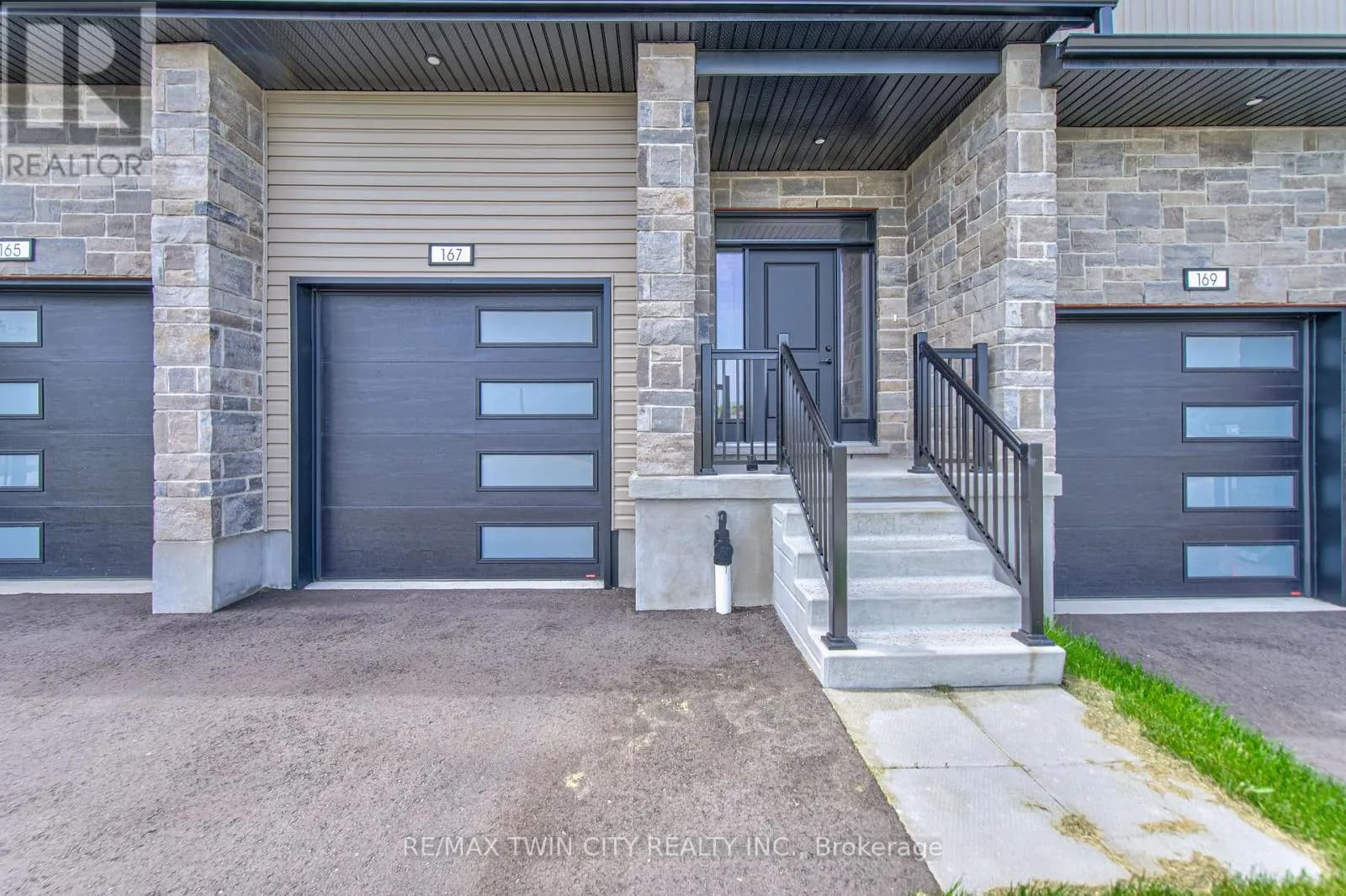 167 DUNNIGAN DRIVE — photo 2 of 42