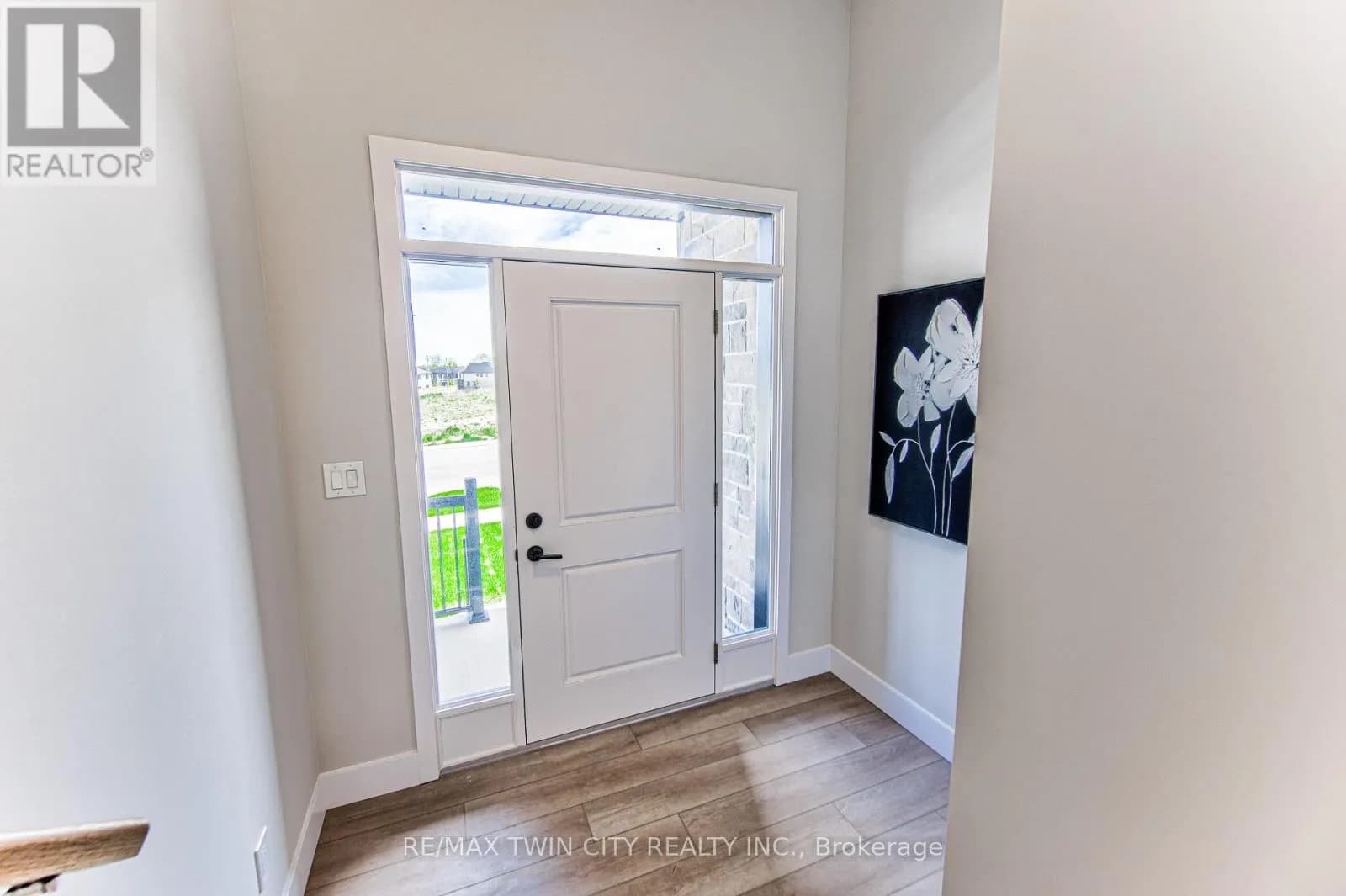 167 DUNNIGAN DRIVE — photo 4 of 42