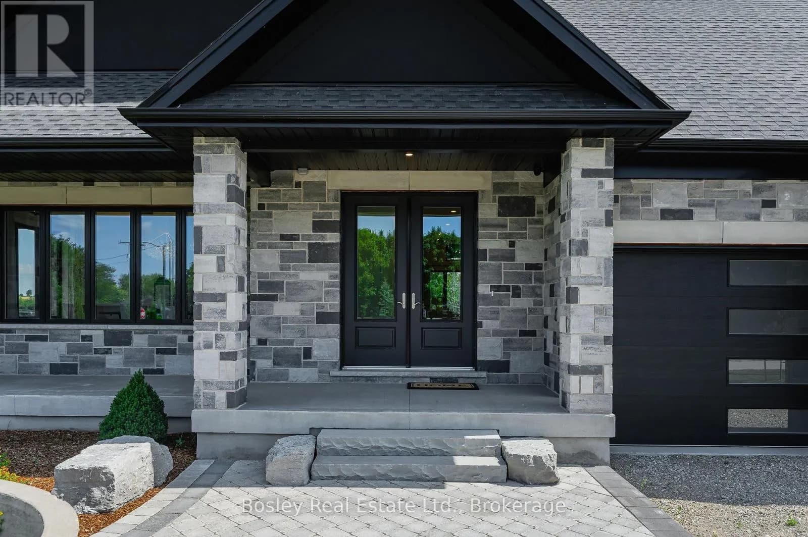 10 INVERHILL AVENUE — photo 1 of 43