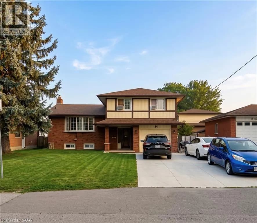 84 AMHERST Drive — photo 1 of 9