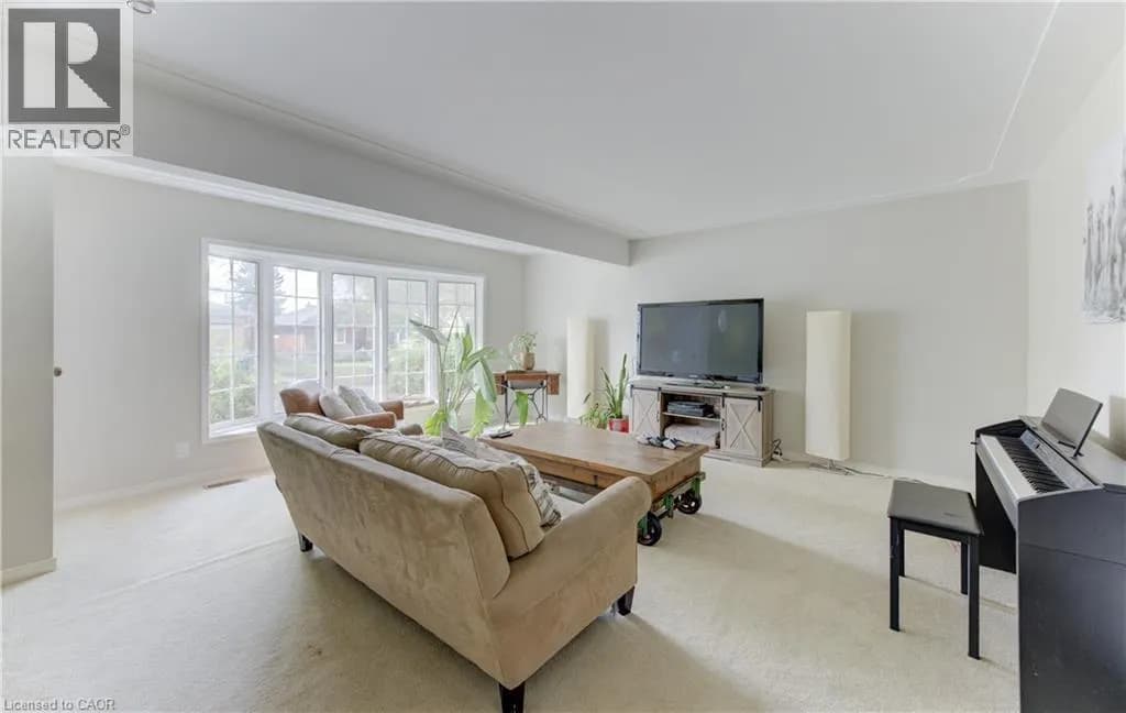133 CORNELL Avenue — photo 4 of 41