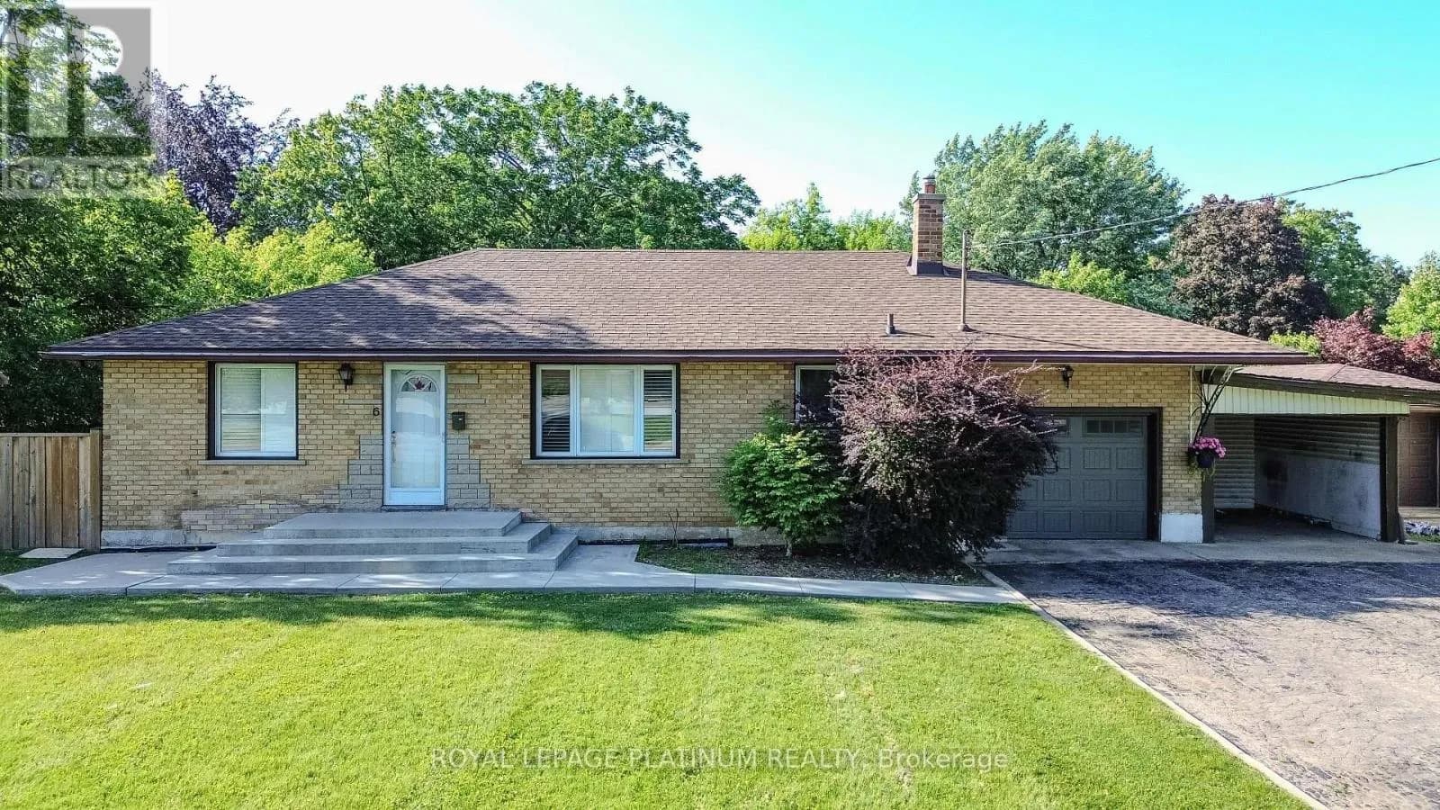 6 VARADI AVENUE — photo 1 of 39