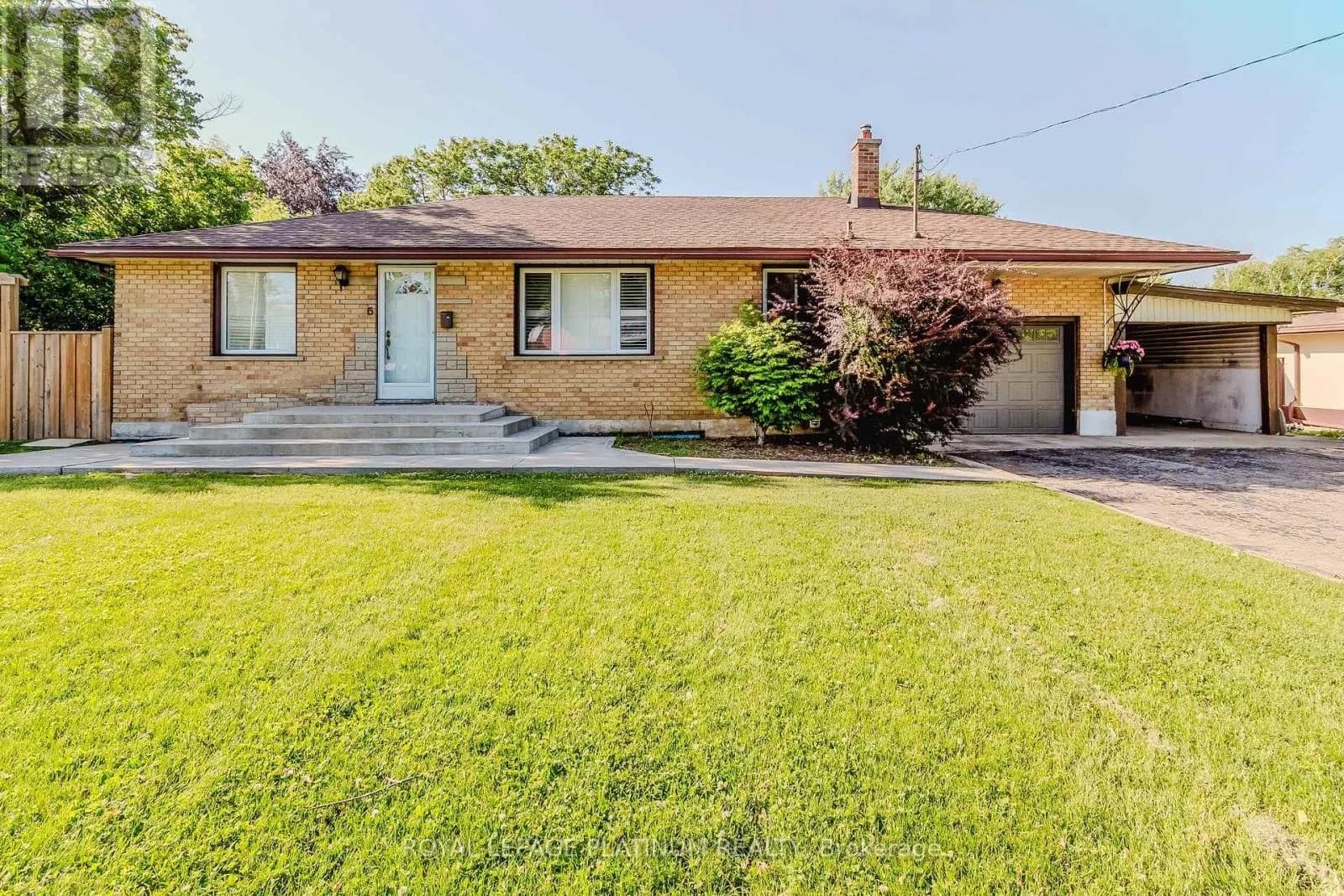 6 VARADI AVENUE — photo 2 of 39