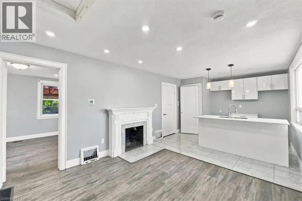 82 NORFOLK Avenue — photo 5 of 30