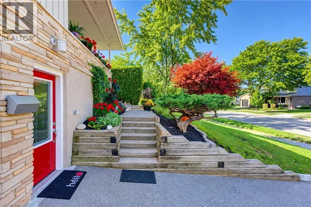 218 FORESTWOOD Drive — photo 3 of 50