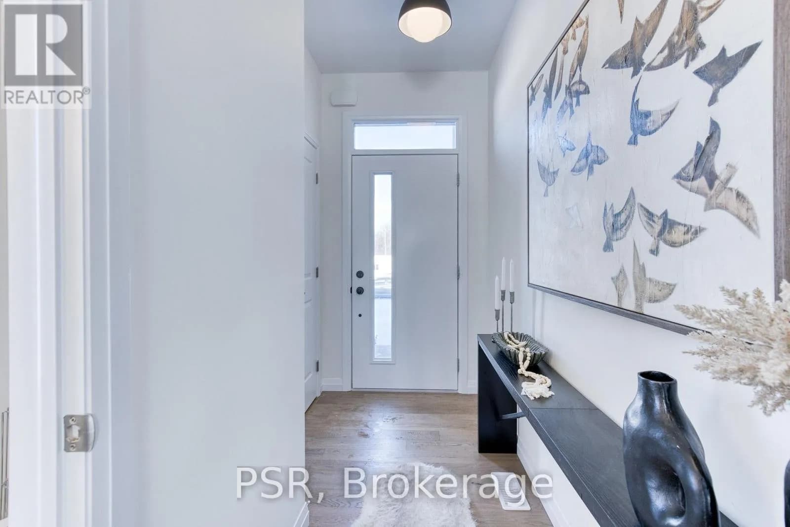 406 GREEN GATE BOULEVARD — photo 2 of 27