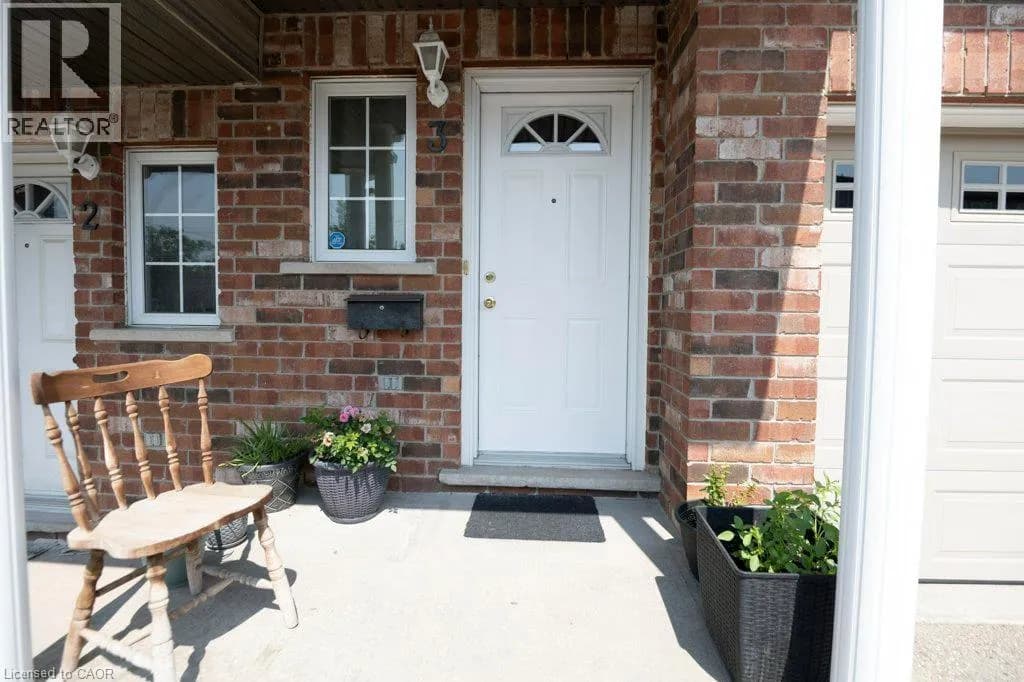 975 STRASBURG Road Unit# 3 — photo 4 of 36