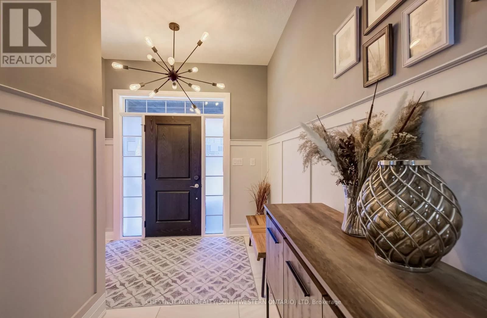 35 GREYHAWK STREET — photo 5 of 43