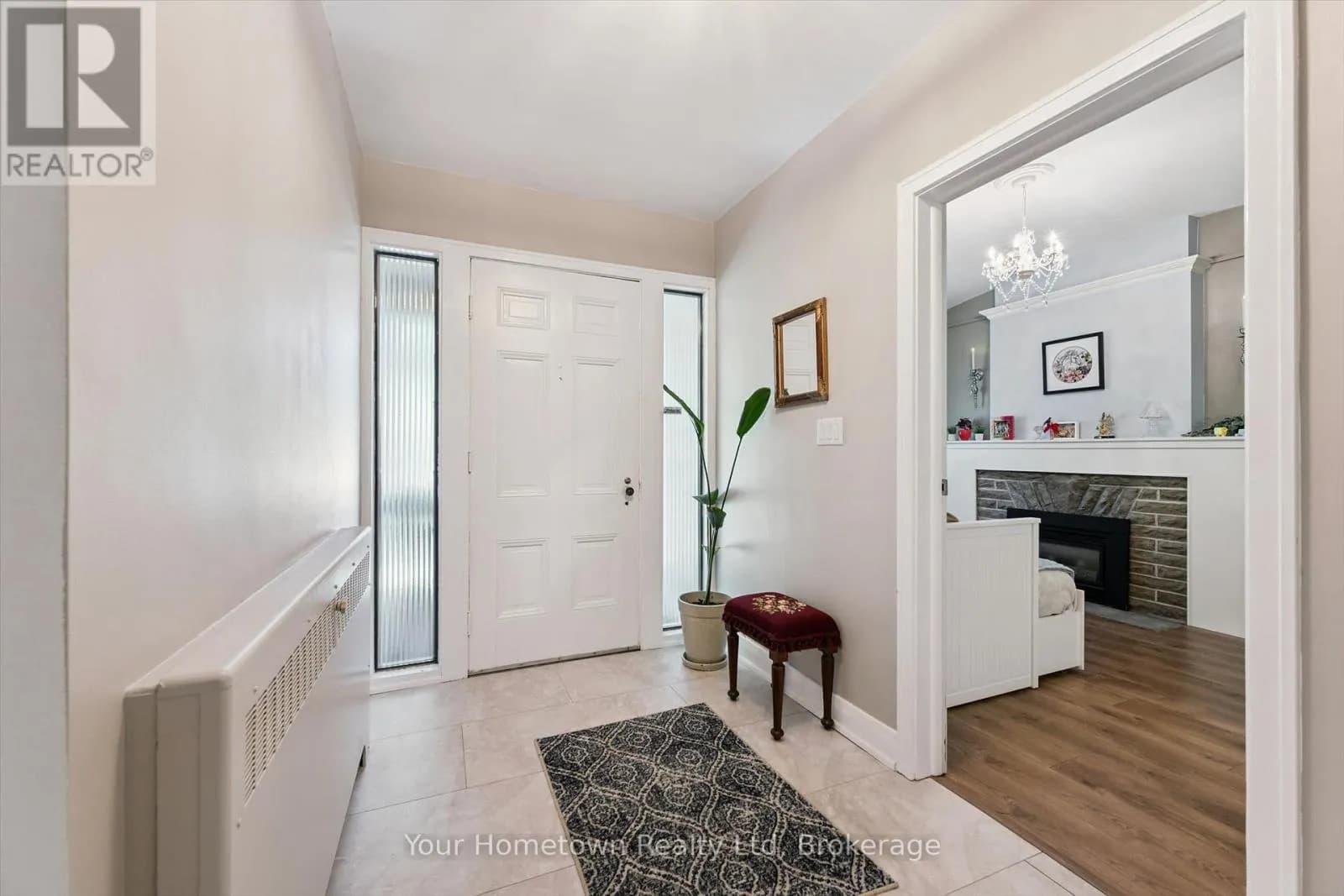595 TOWER STREET S — photo 4 of 48