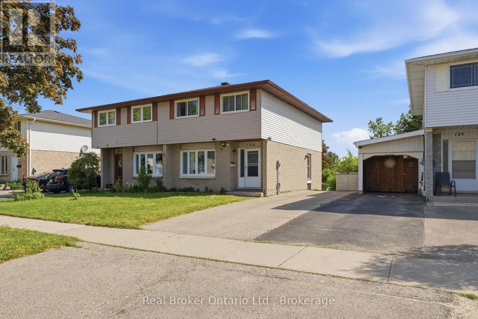 126 DINISON CRESCENT — photo 1 of 29