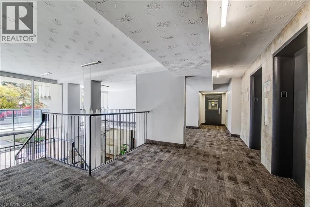 58 BRIDGEPORT Road E Unit# 505 — photo 4 of 31
