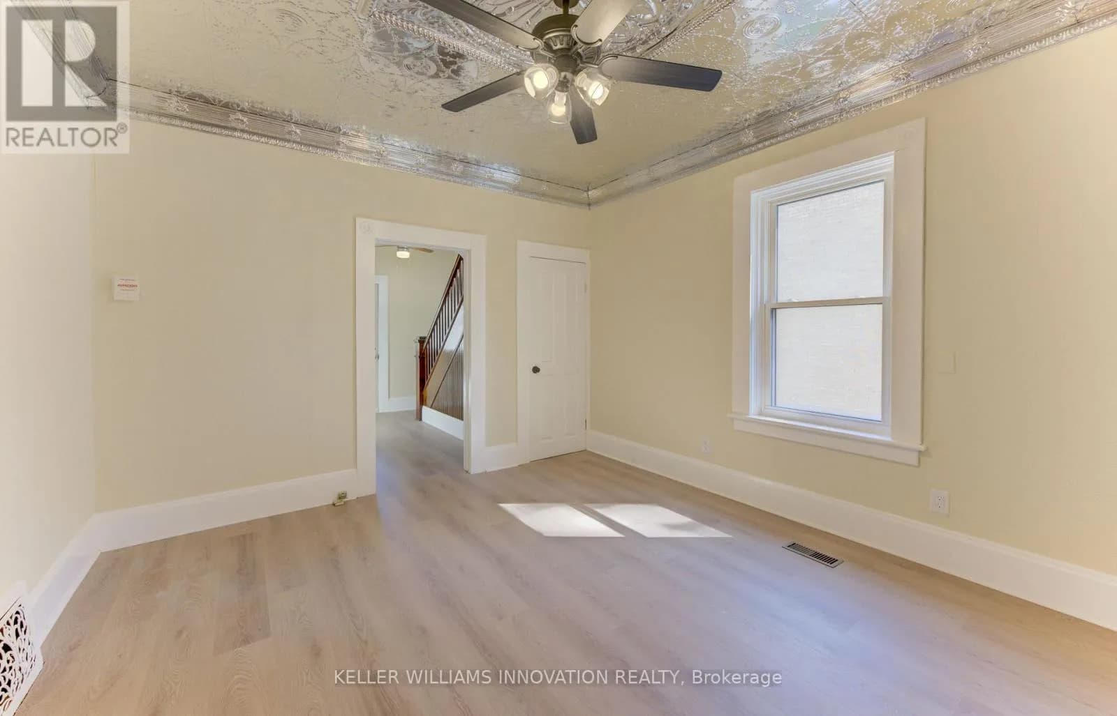 180 HEWAT STREET — photo 4 of 50