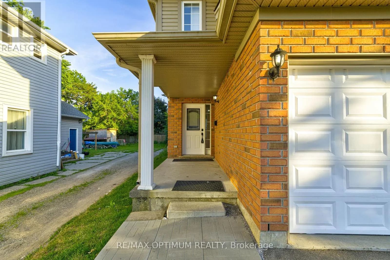 345 DALHOUSIE STREET — photo 5 of 36