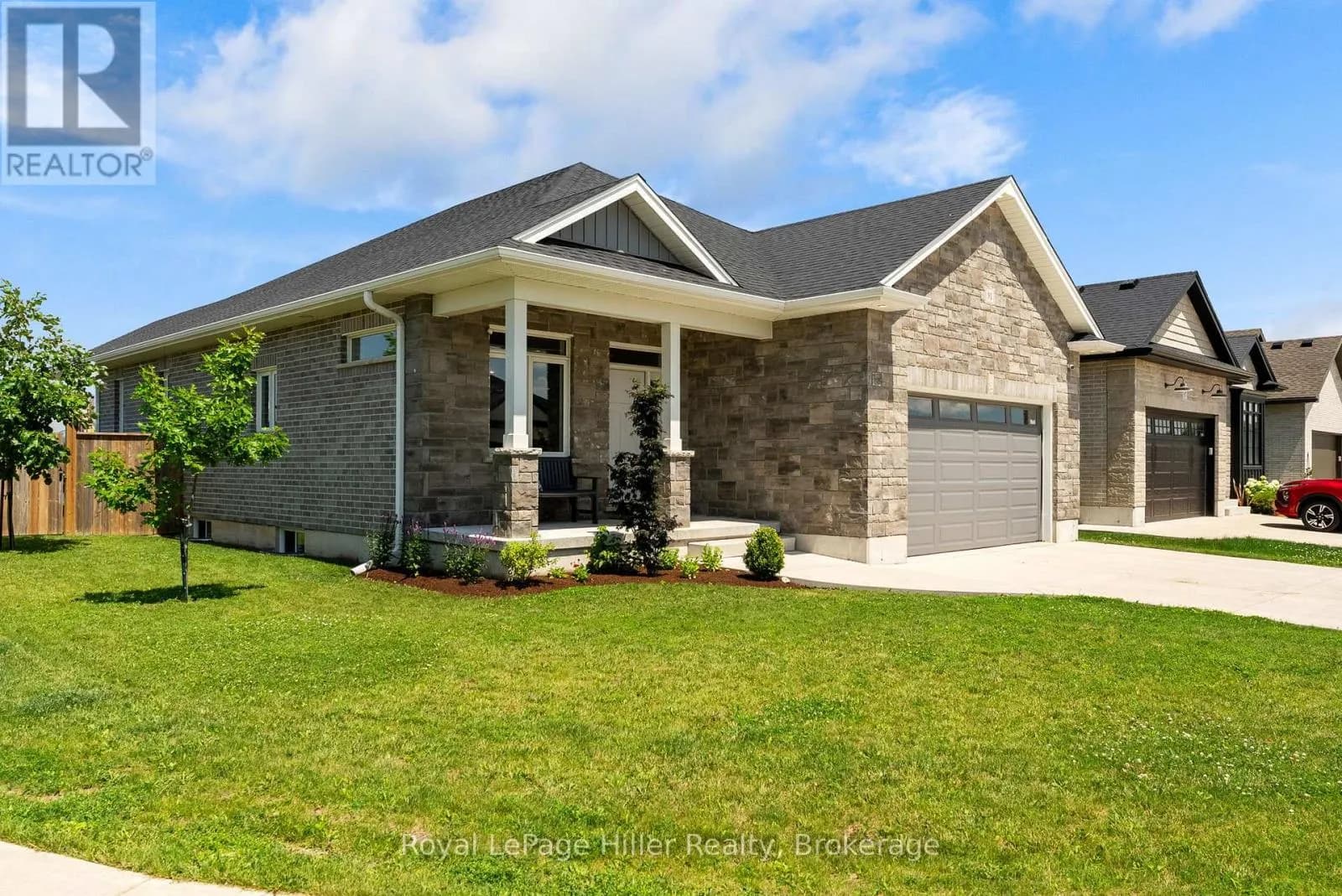 91 ORR STREET — photo 3 of 44
