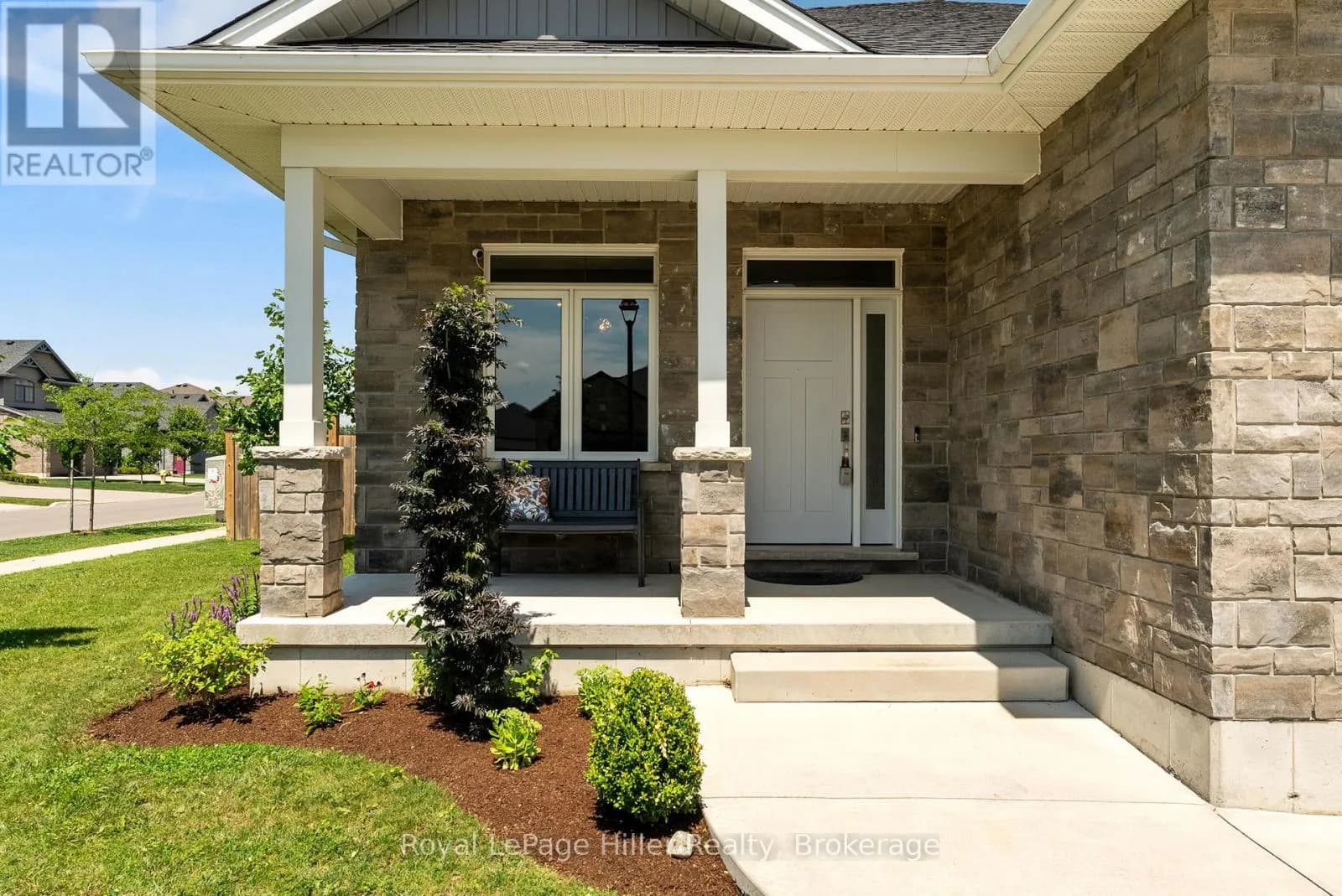 91 ORR STREET — photo 5 of 44