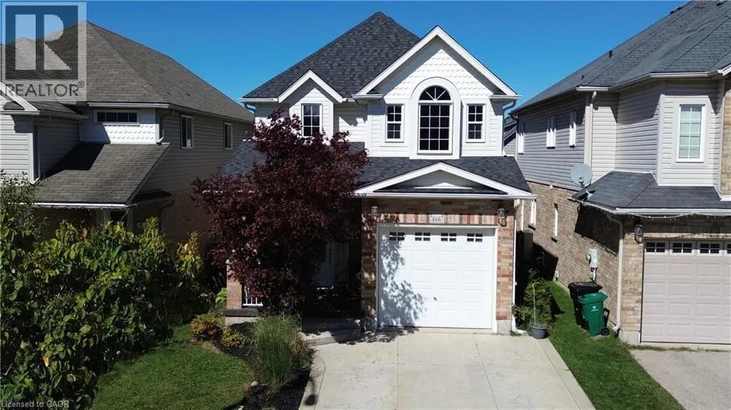 466 SIENNA Crescent — photo 1 of 18