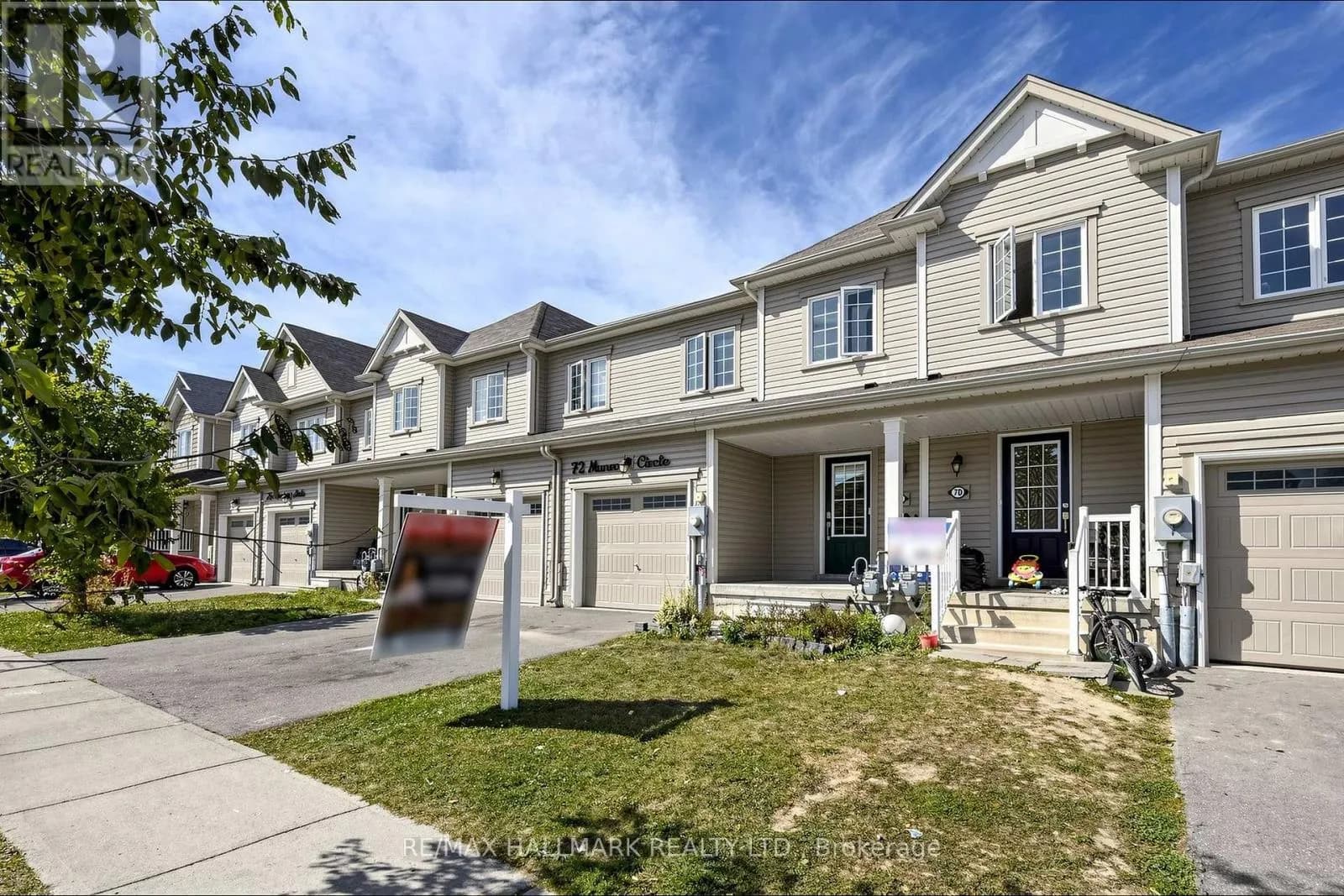 72 MUNRO CIRCLE — photo 2 of 30
