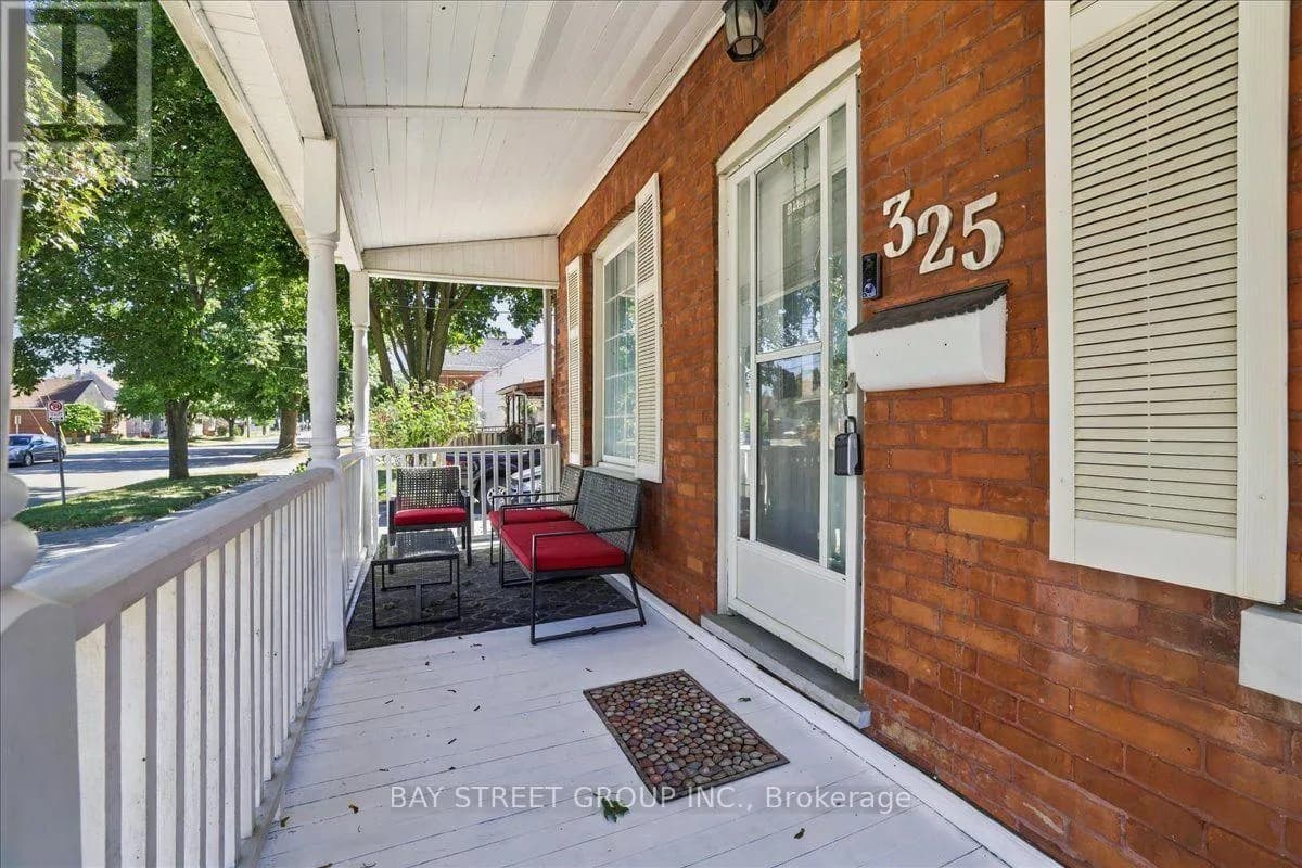 325 CHATHAM STREET — photo 2 of 22