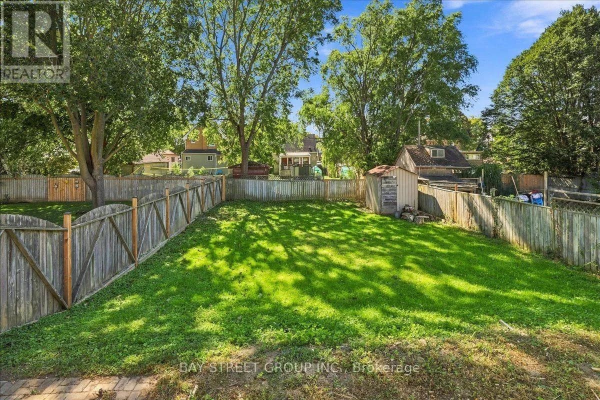 325 CHATHAM STREET — photo 4 of 22