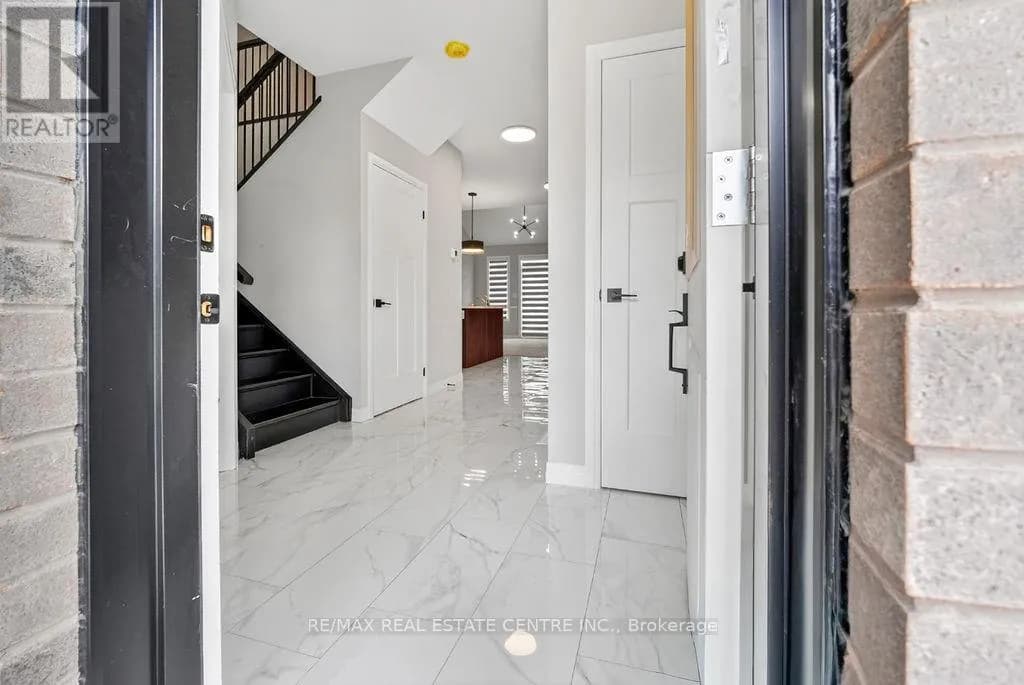 9 - 264 BLAIR ROAD — photo 4 of 50