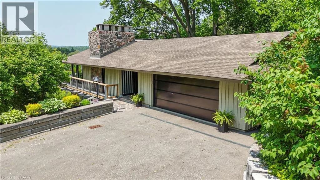 50 GREENSVIEW Drive — photo 2 of 36