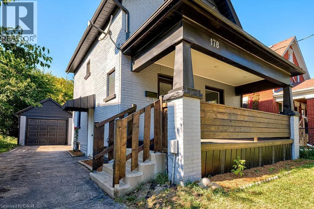 178 KENT Avenue — photo 3 of 33