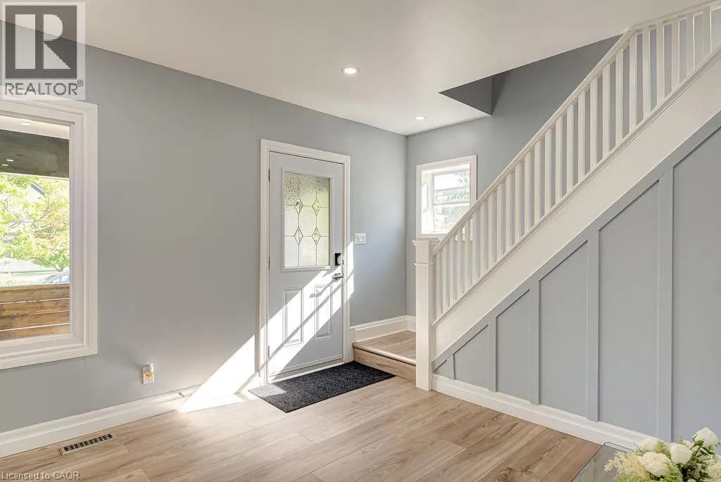 178 KENT Avenue — photo 5 of 33
