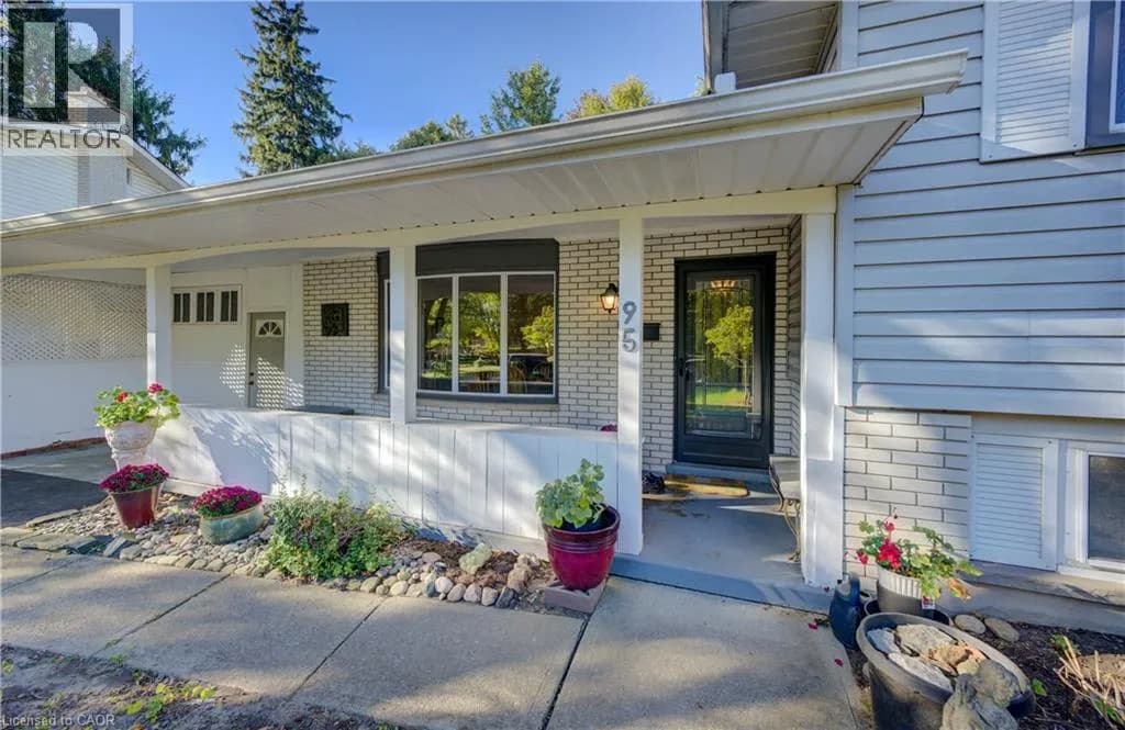 95 UPLANDS Drive — photo 2 of 32