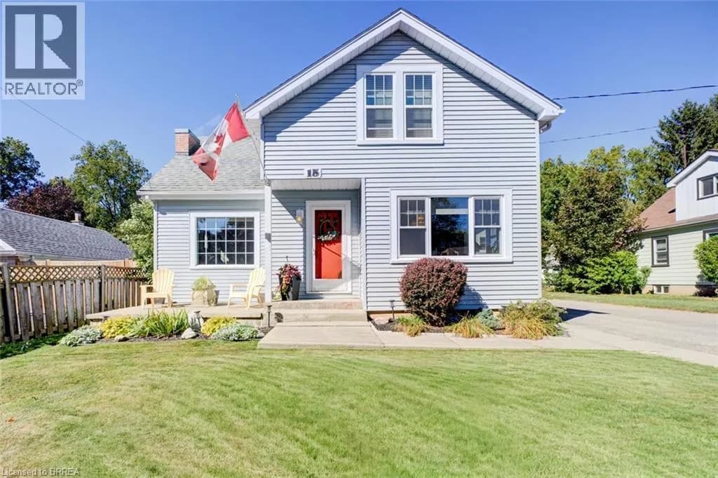 15 LYNDSAY Street — photo 1 of 46