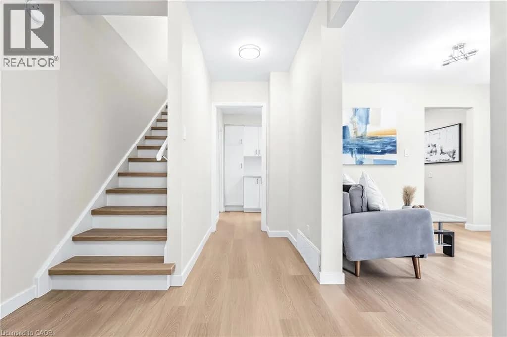 506 LONELM Court Unit# A — photo 3 of 32