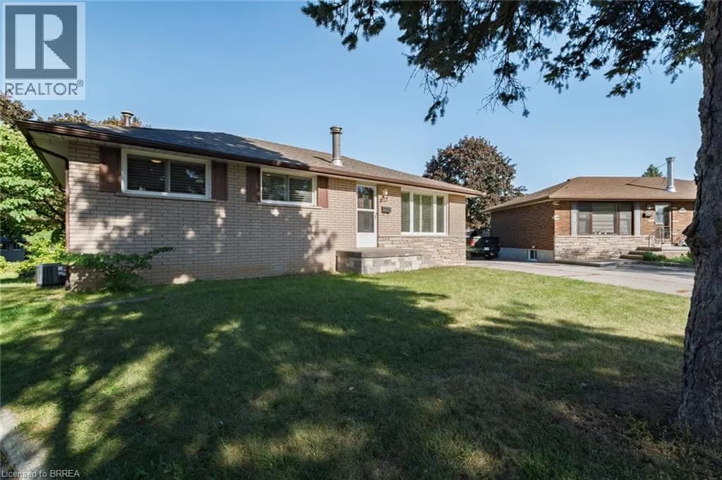 19 GILLRIE Court — photo 3 of 36