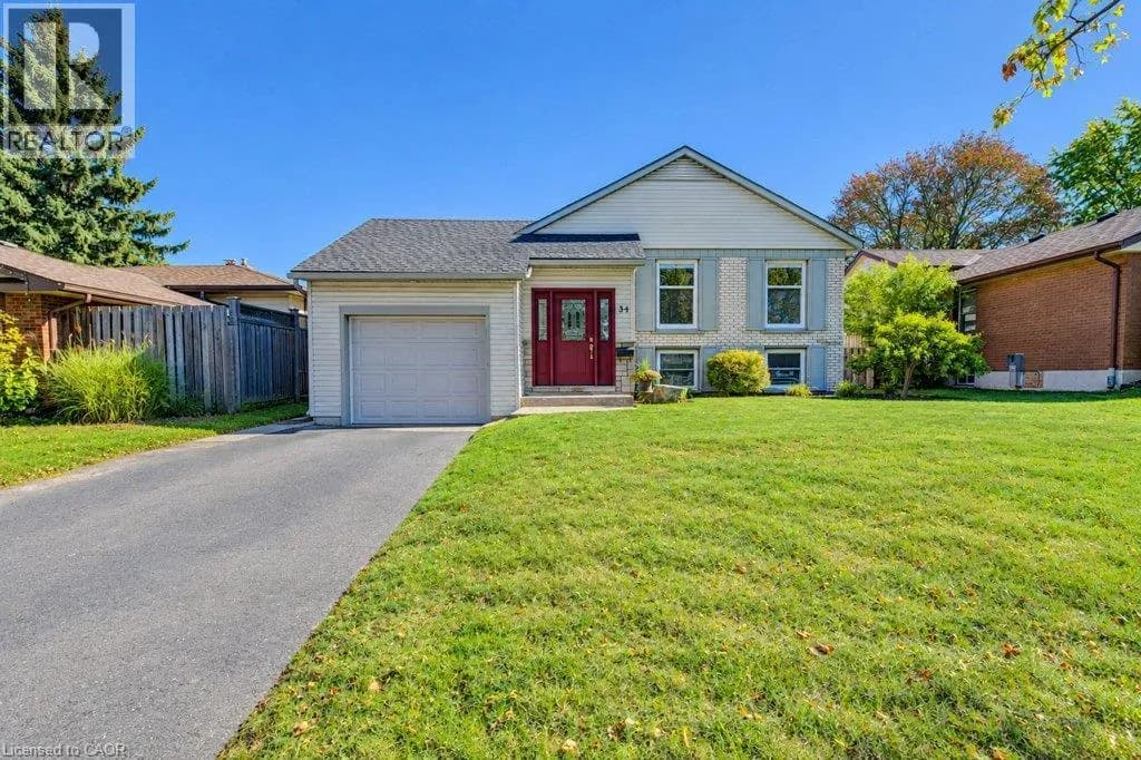 34 WAYNE Drive — photo 2 of 42