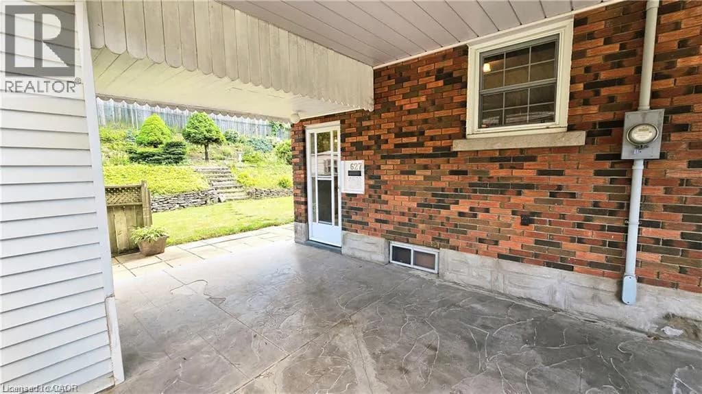 627 KRUG Street — photo 2 of 10