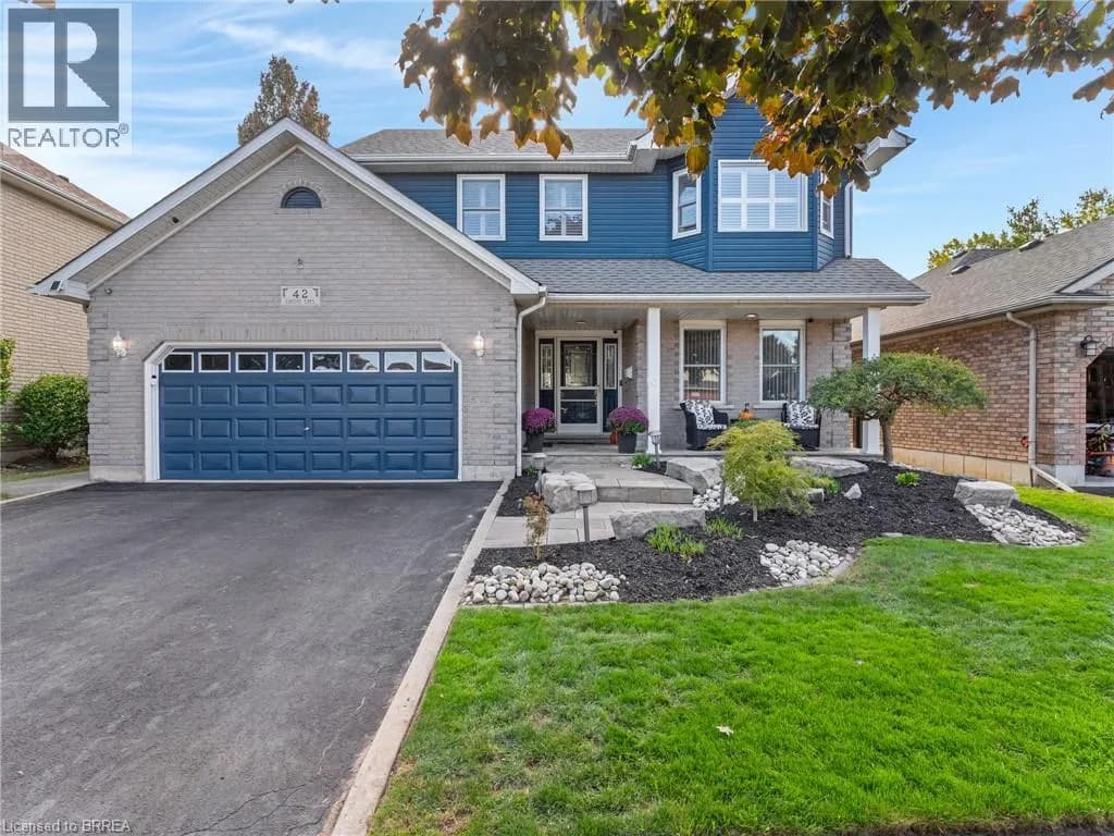 42 EMIDIO Crescent — photo 1 of 50