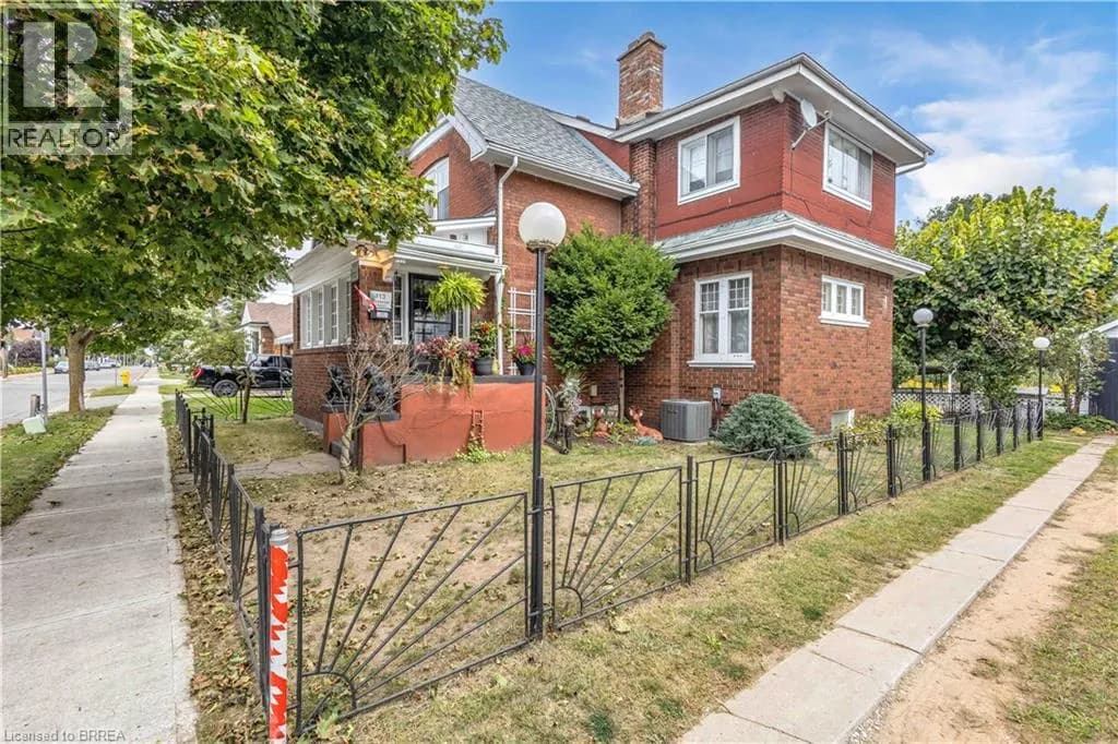 113 SYDENHAM Street — photo 1 of 50