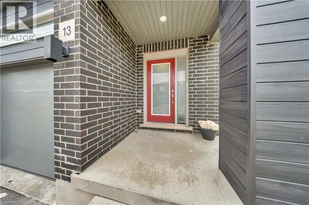 13 PONY Way — photo 4 of 39