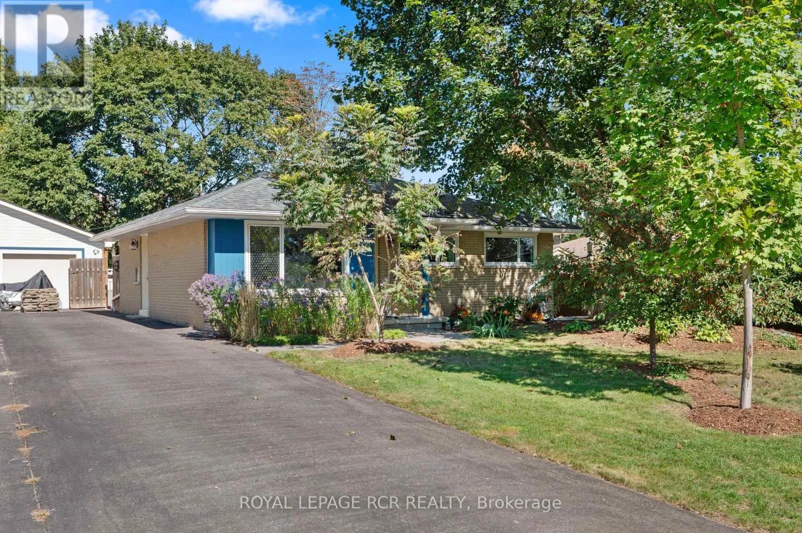 203 ZINA STREET — photo 1 of 41