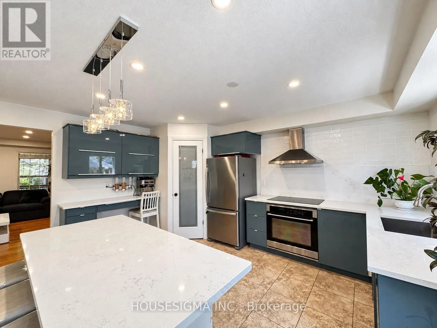 308 FERN STREET — photo 2 of 26