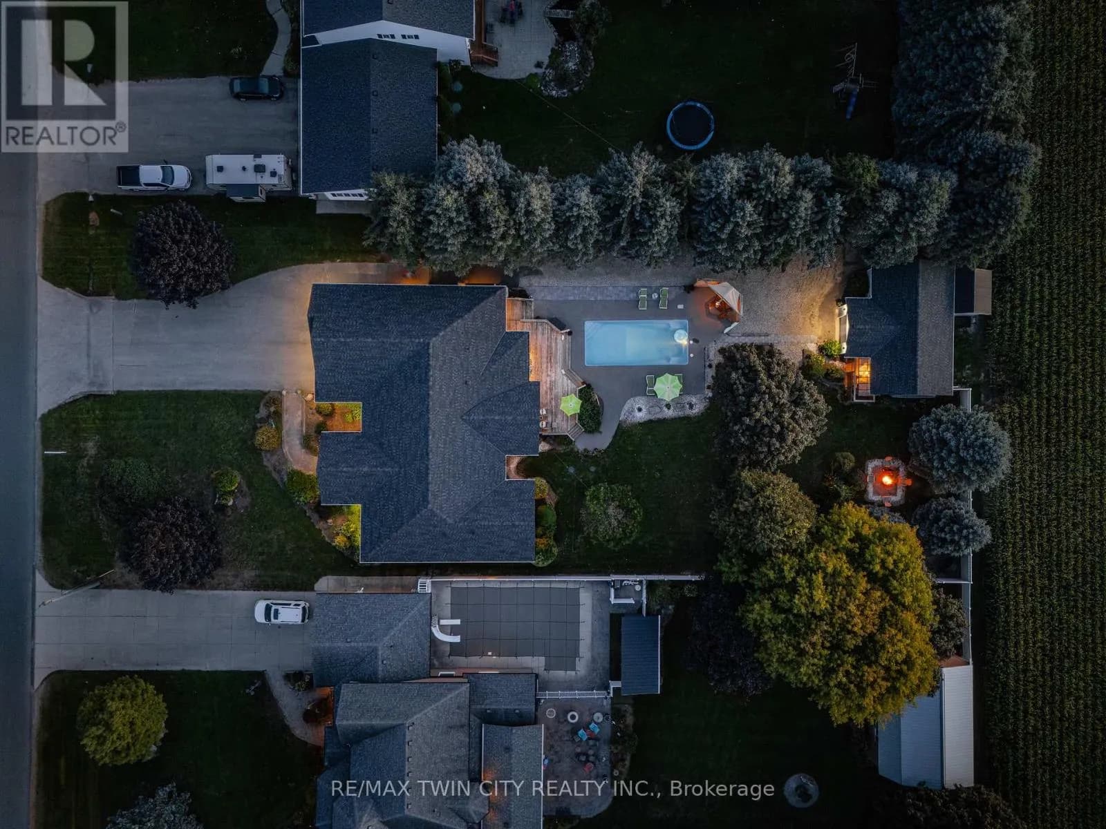 6 ELDALE ROAD — photo 2 of 50