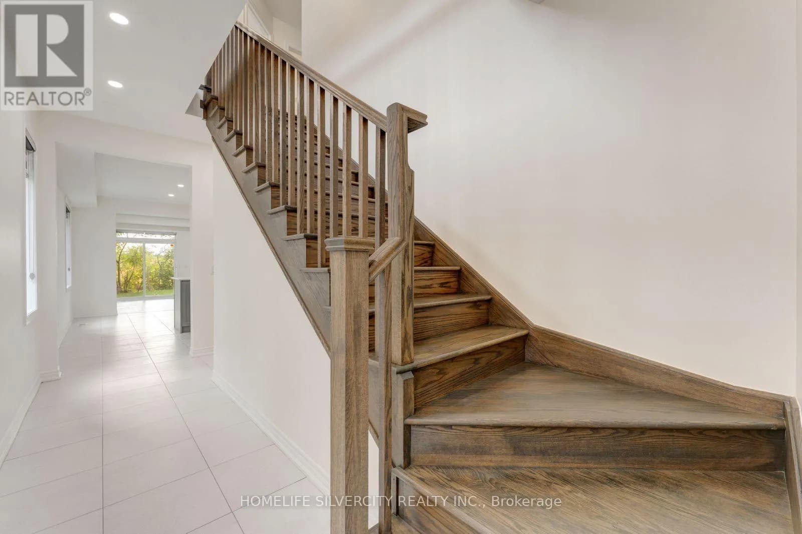 210 BROADACRE DRIVE — photo 5 of 43