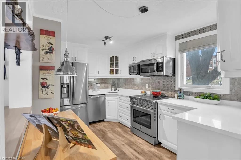 296 WEBER Street E — photo 5 of 34